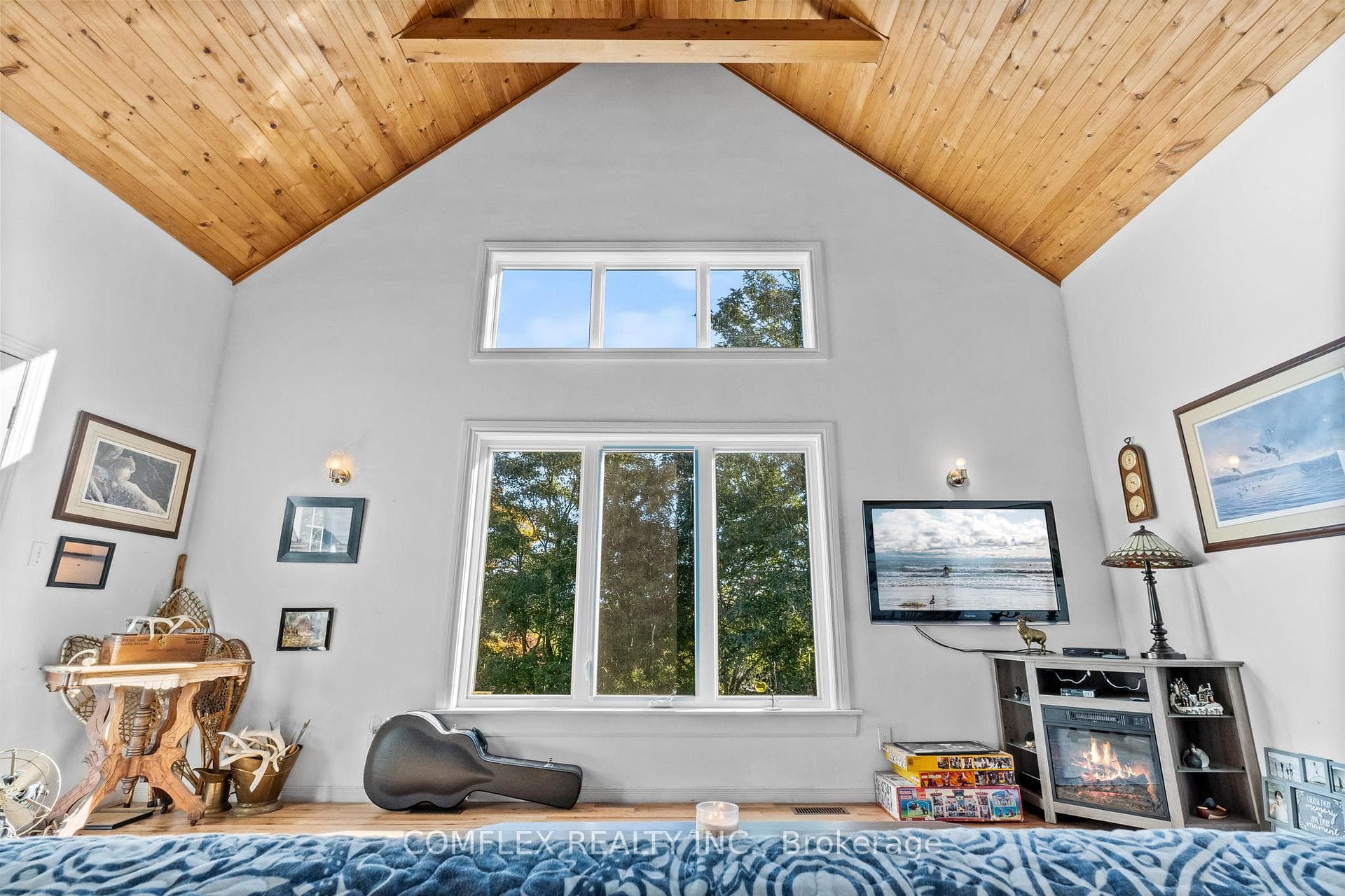 5202 Kelly Road photo 4