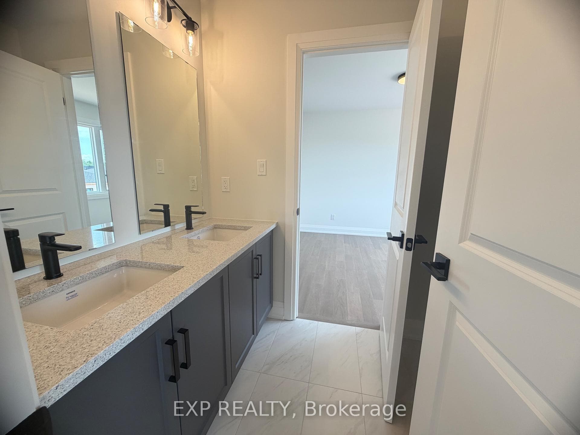 6418 SUNSHINE Common photo 32