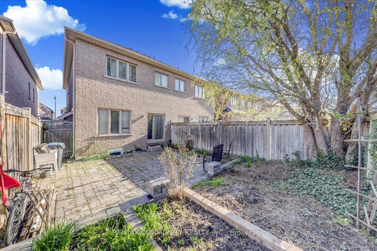 69 Clearfield Drive photo 35