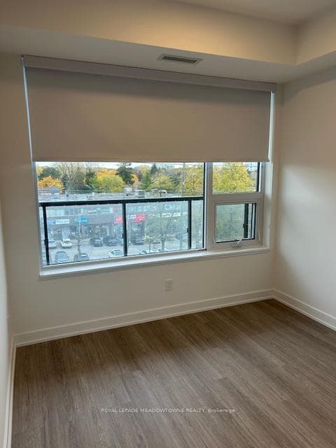 8188 Yonge Street Unit 414 photo 9
