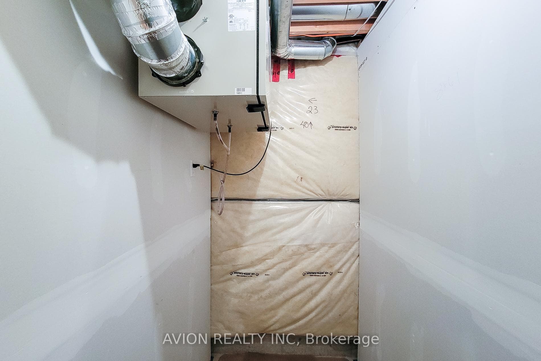158 CHAMBERS Drive photo 46