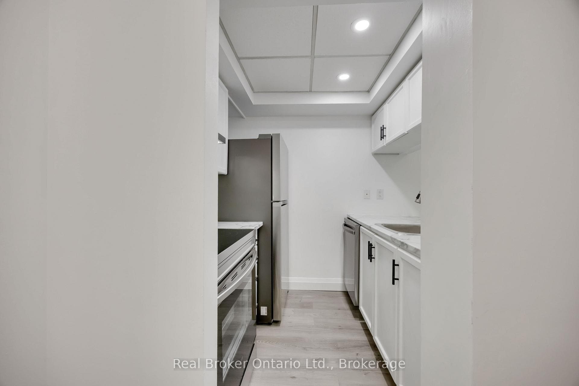 222 The Esplanade N/A Unit 535 photo 14