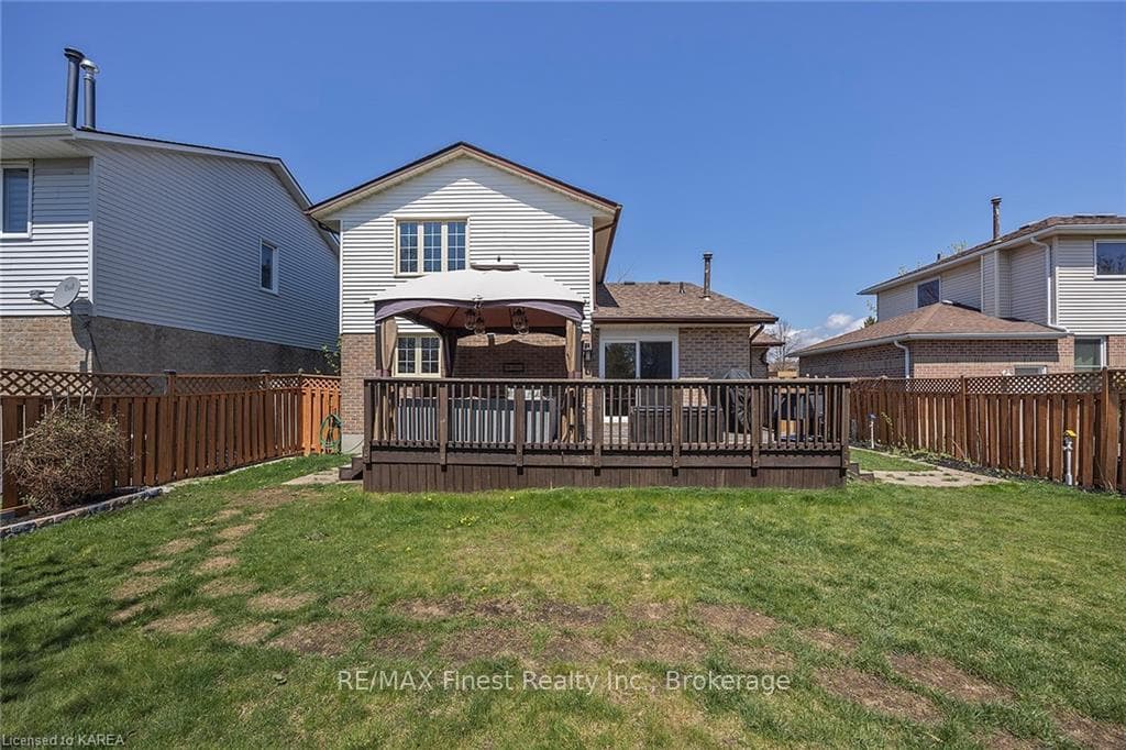 798 DAVIS Drive photo 48