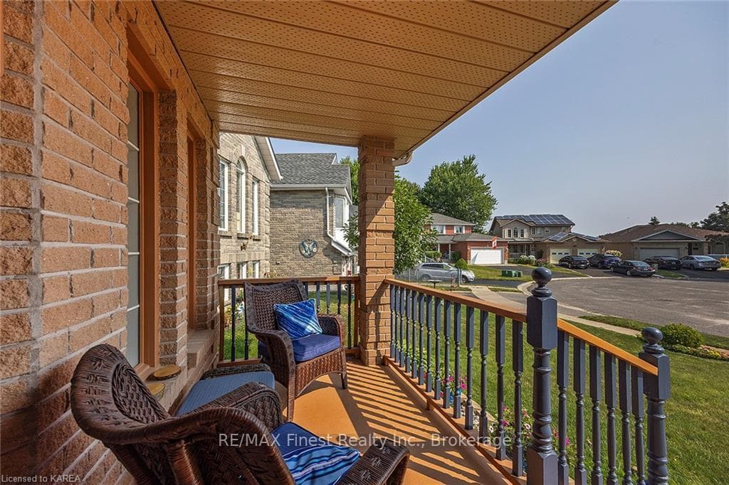 1101 REGATTA Court photo 3