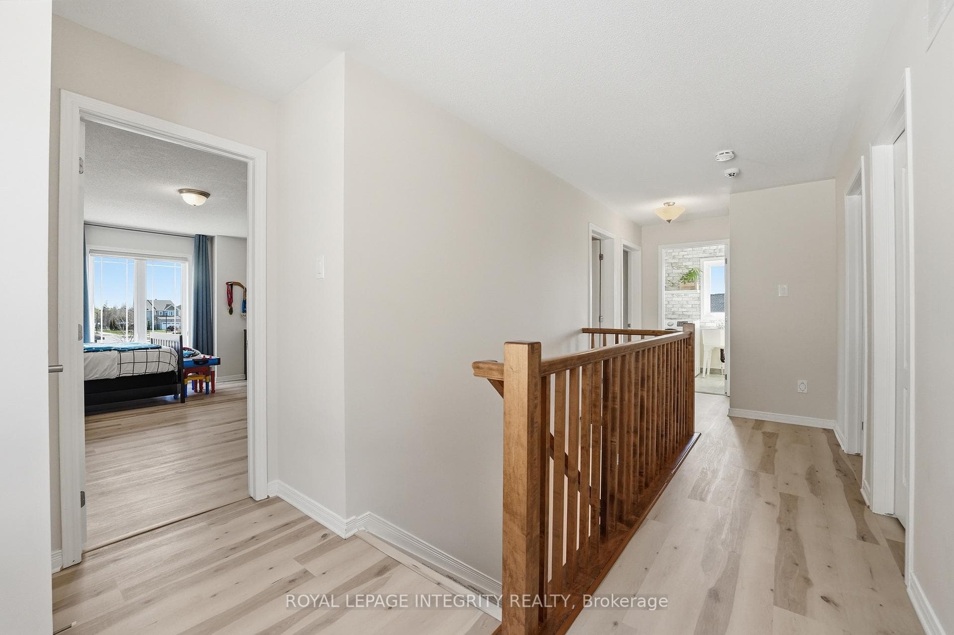 3200 Harvester Crescent photo 19