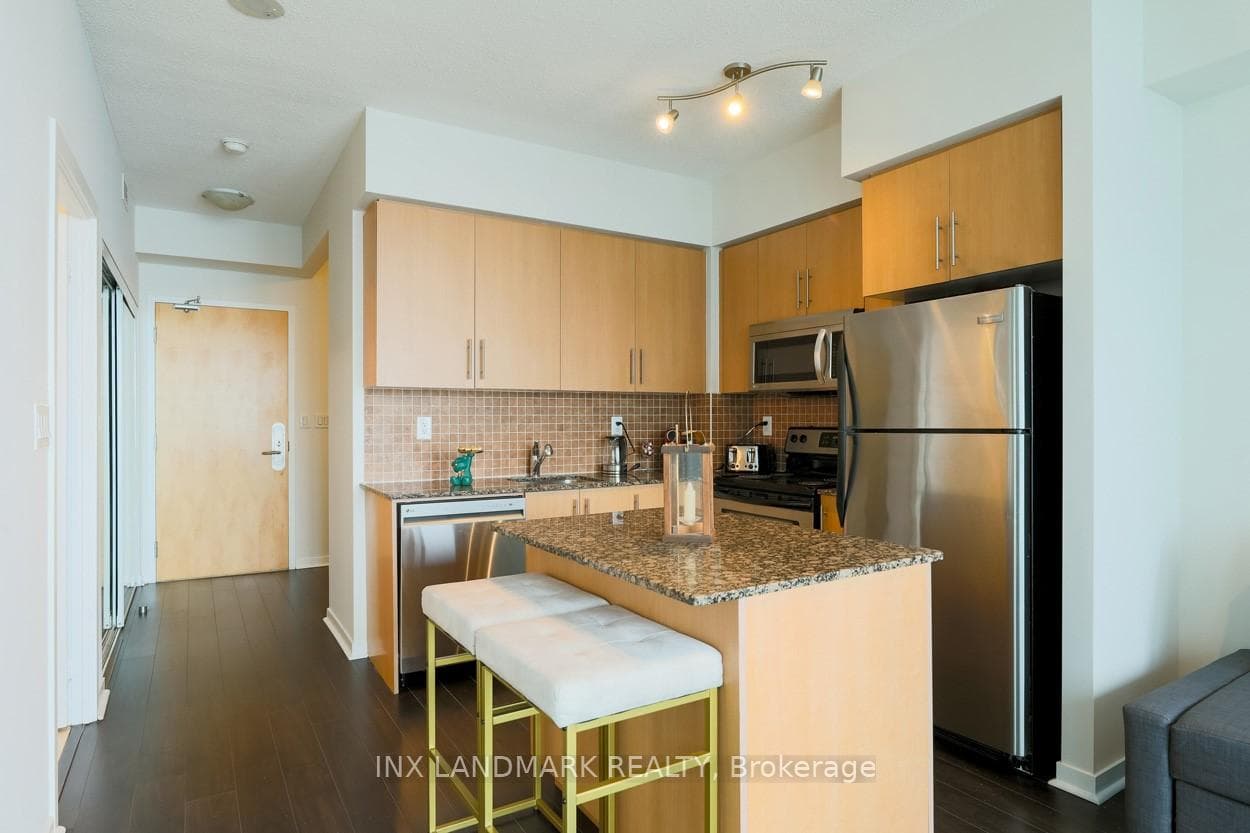 55 Bremner Boulevard Unit 4003 photo 9