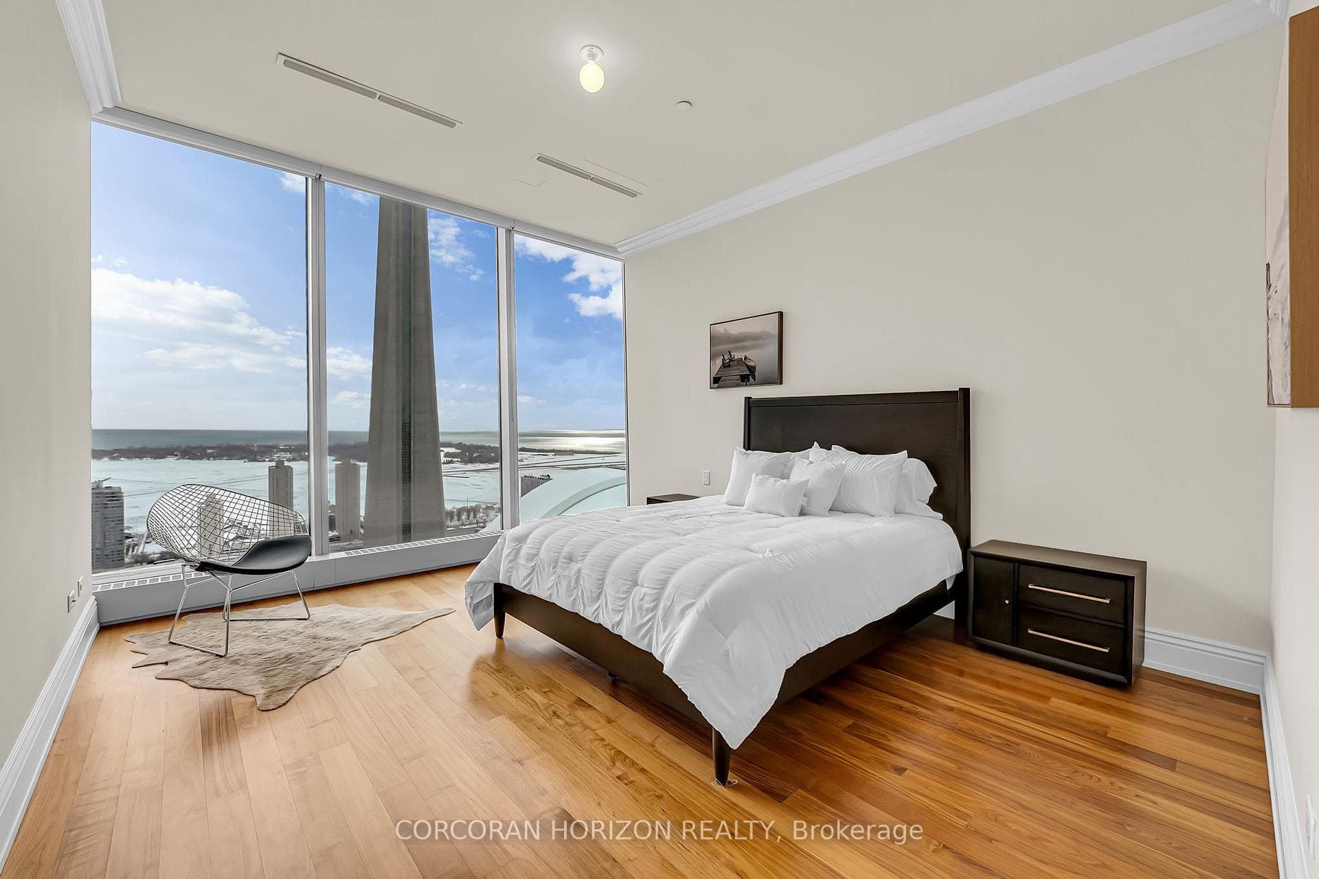 183 Wellington Street Unit 3505 photo 26