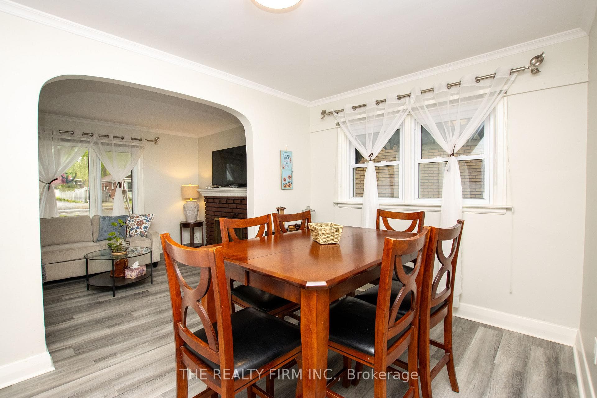 1319 Wilton Avenue photo 11