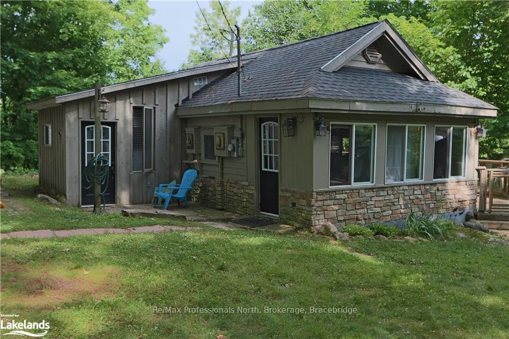 1032 BOWYERS BEACH Road photo 3