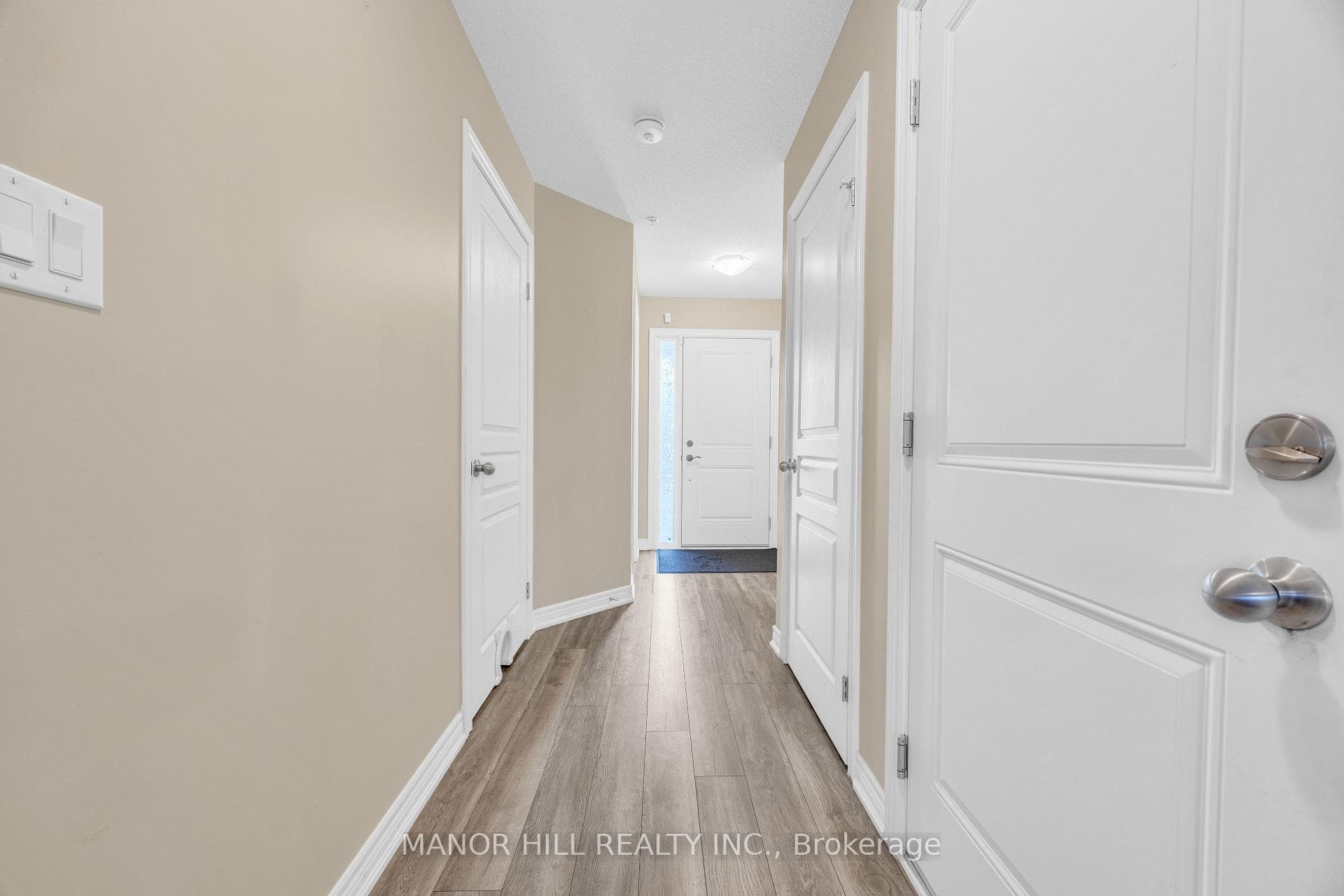 60 Canterbury Drive Unit 2 photo 6