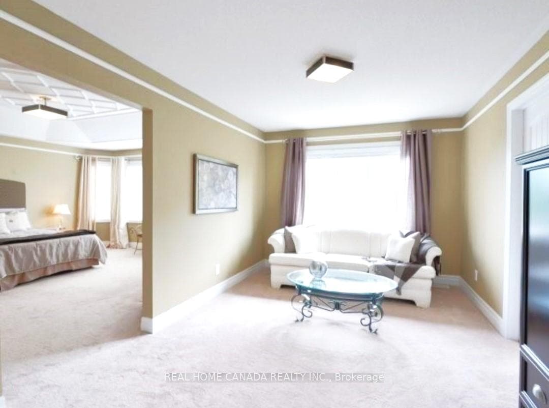 190 Forbes Terrace photo 16