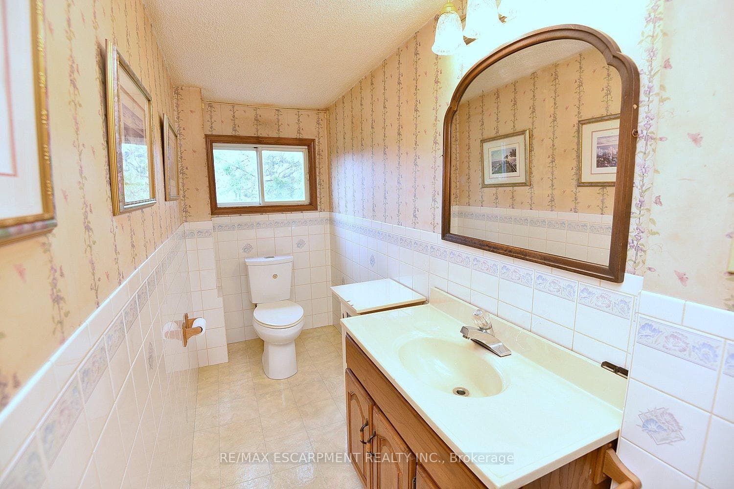 647 Limeridge Road photo 16