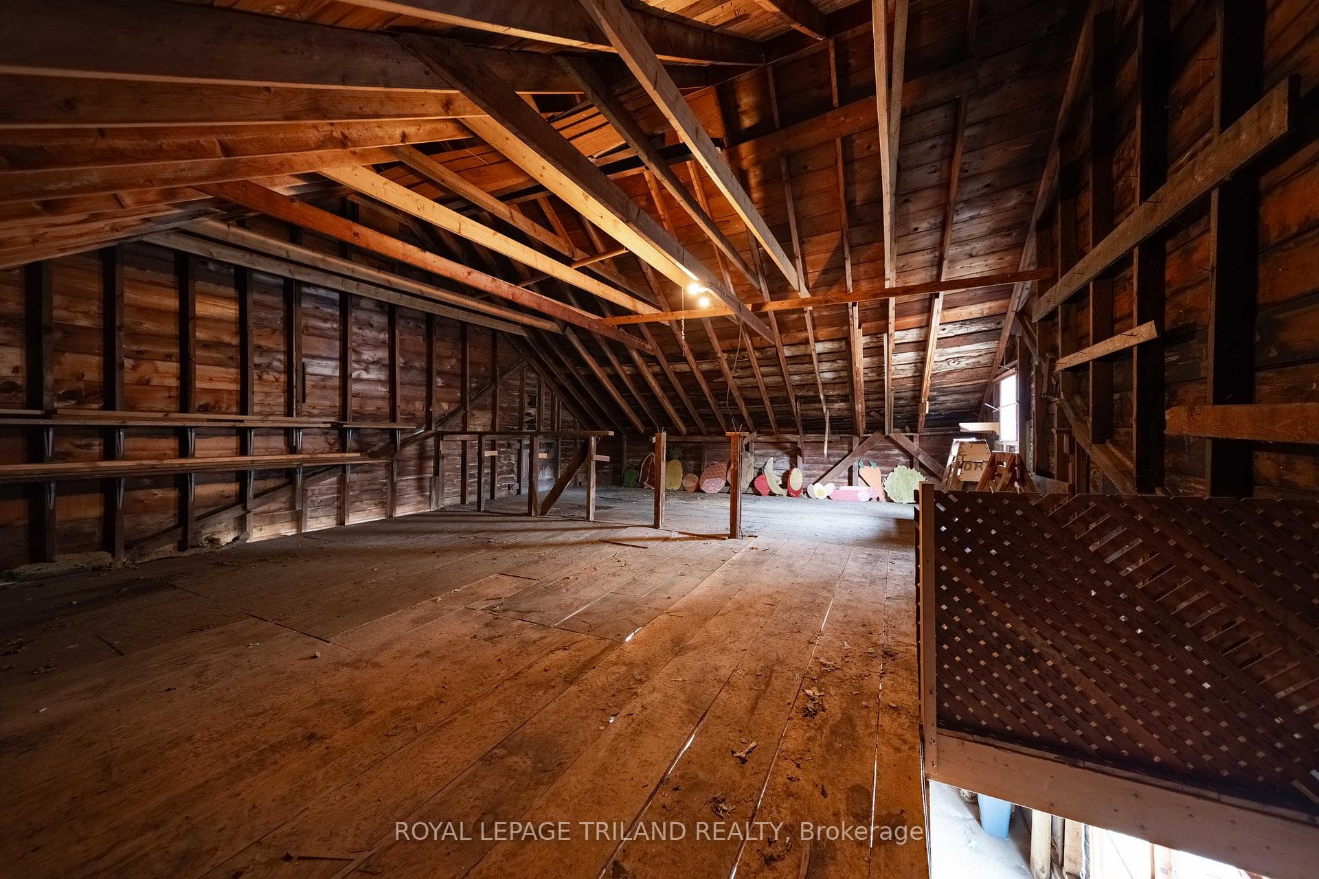 308 John Street photo 45