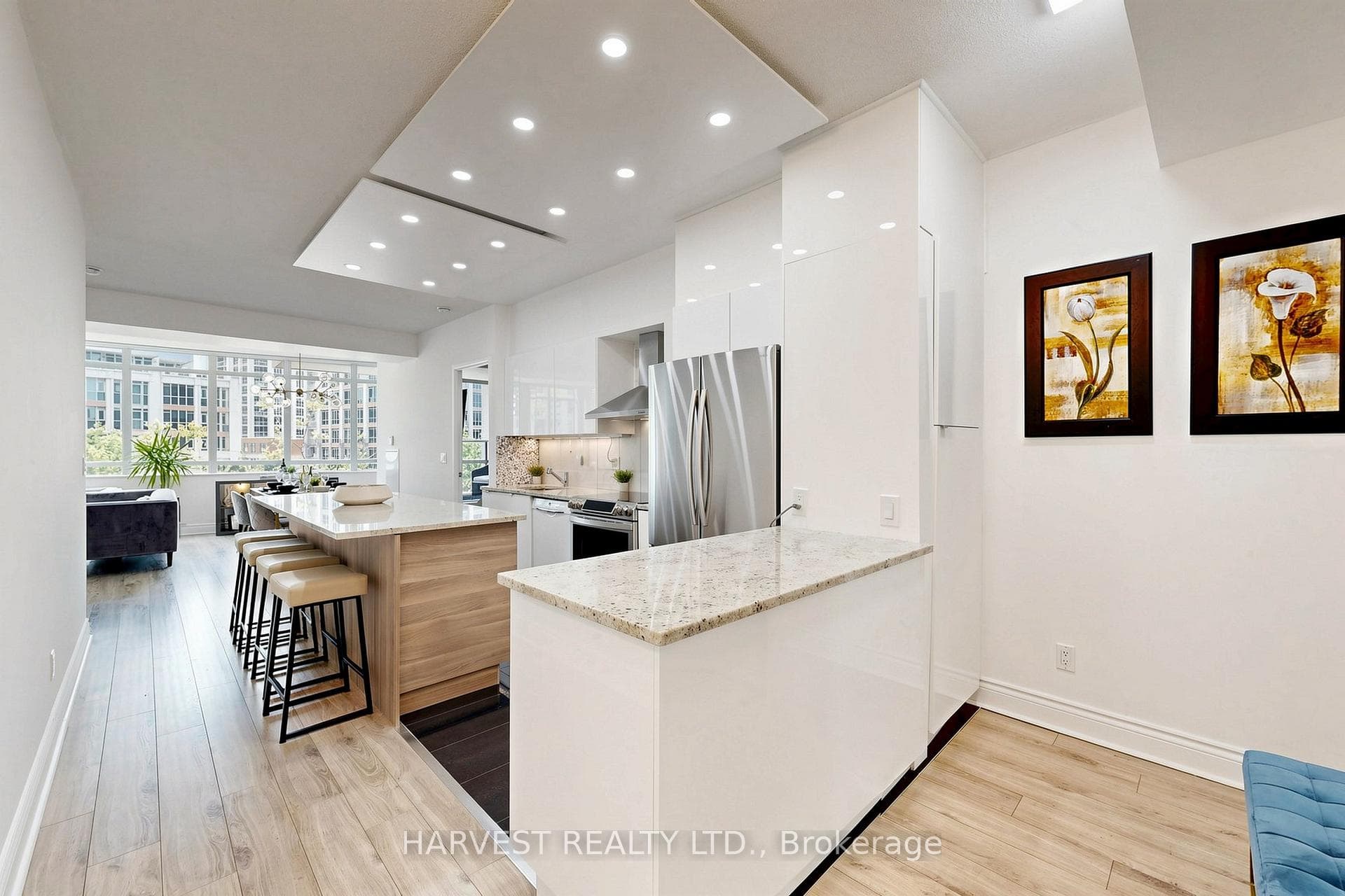 209 Fort York Boulevard Unit 380 photo 6