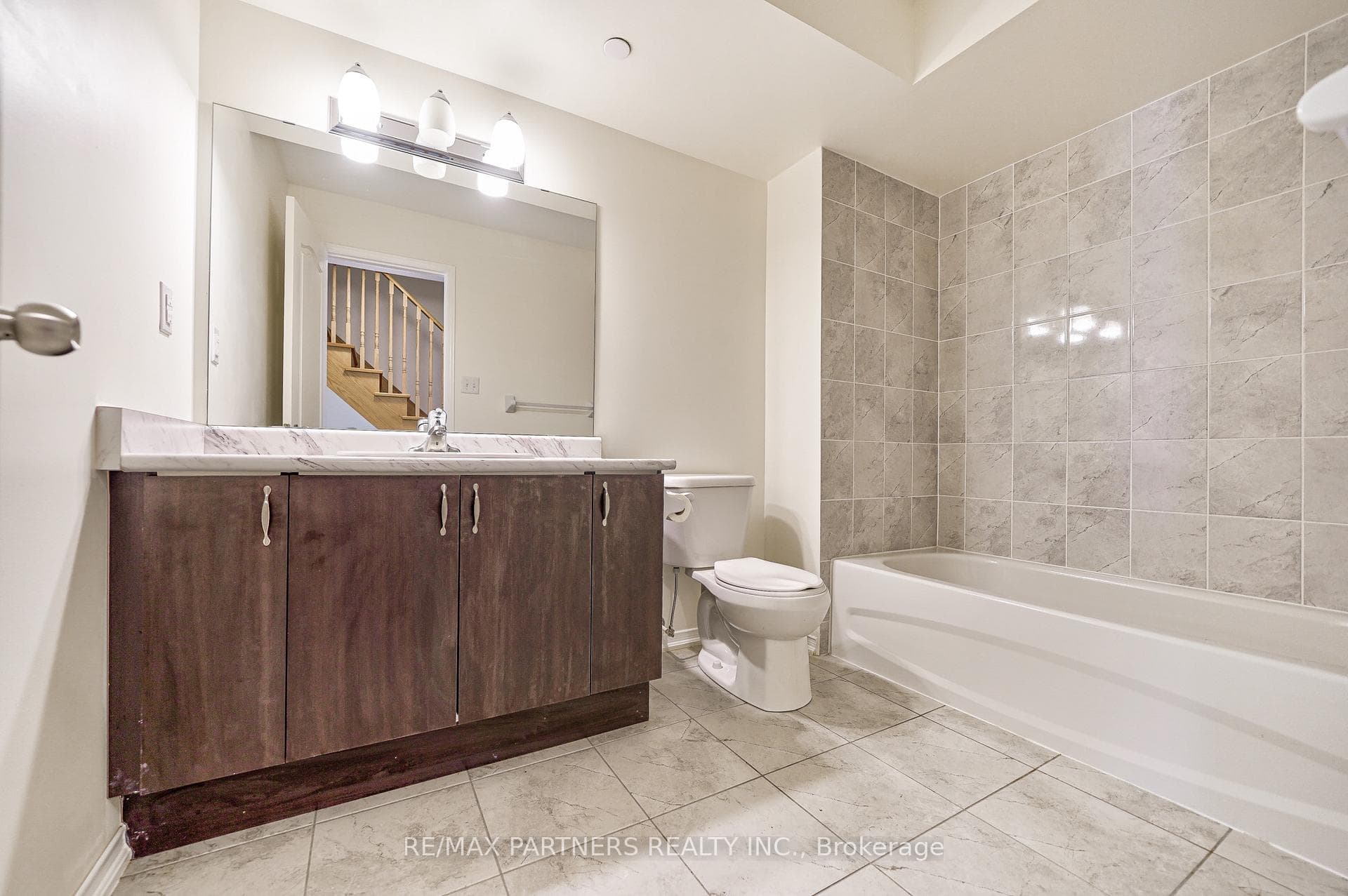 2615 Eaglesham Path photo 11