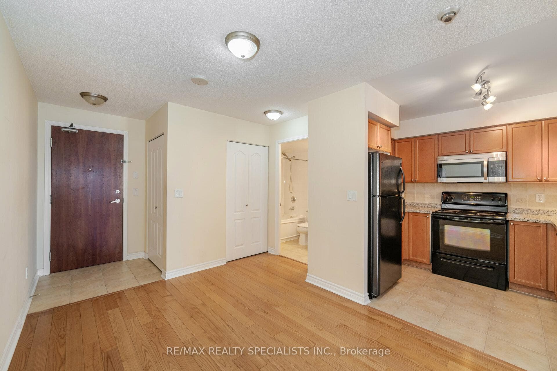 4090 Living Arts Drive Unit 711 photo 9