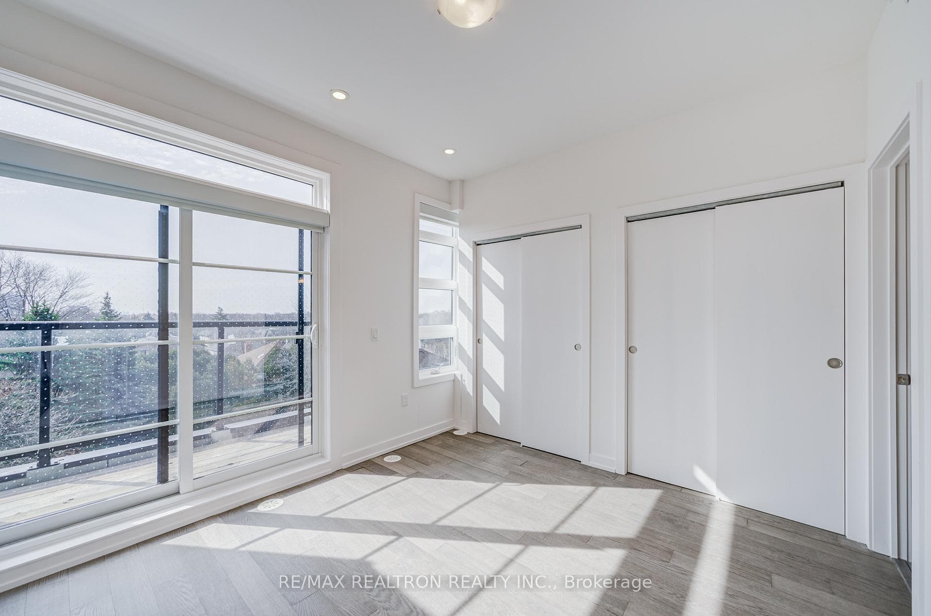 57 Finch Avenue Unit 37 photo 23