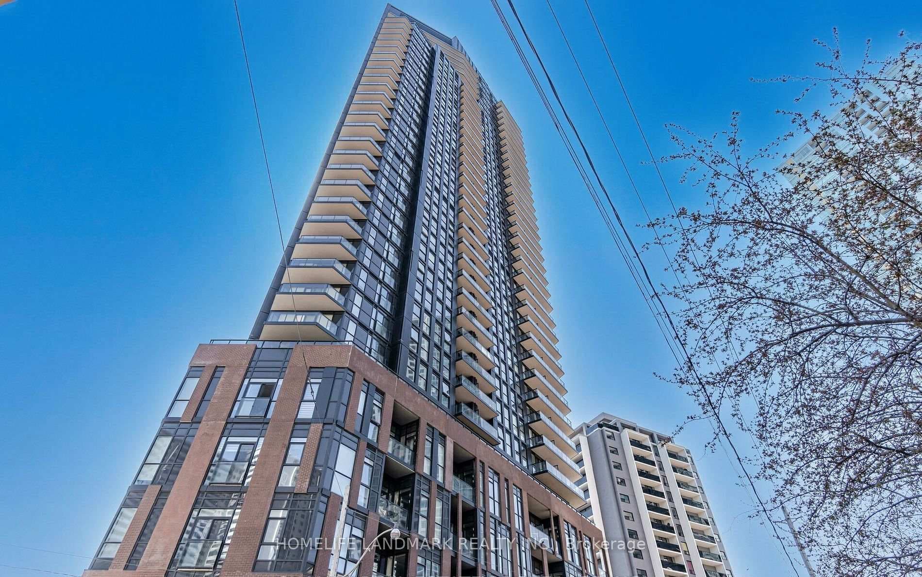 159 Wellesley Street Unit 602 photo 1