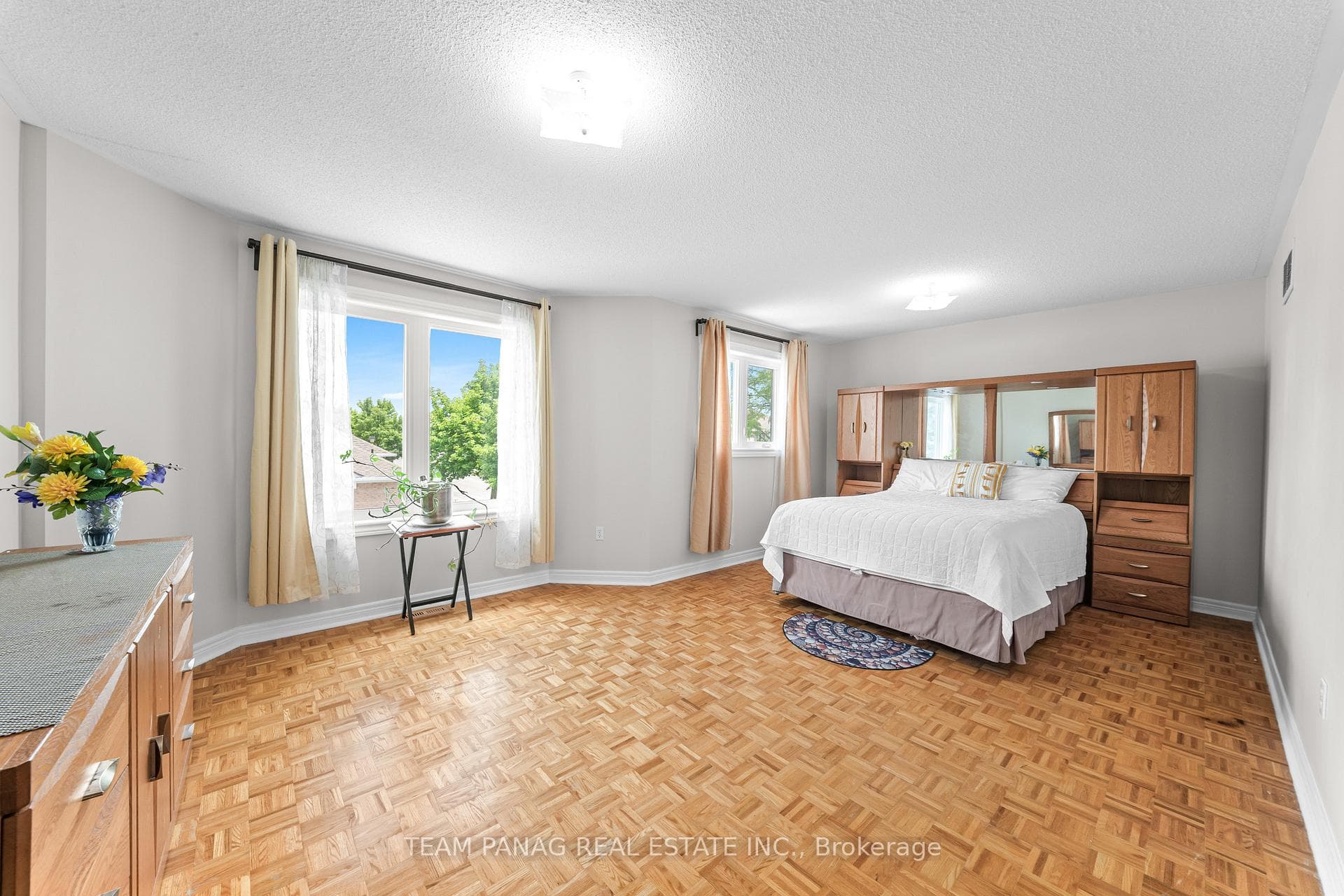 1 Sprucelands Avenue photo 21