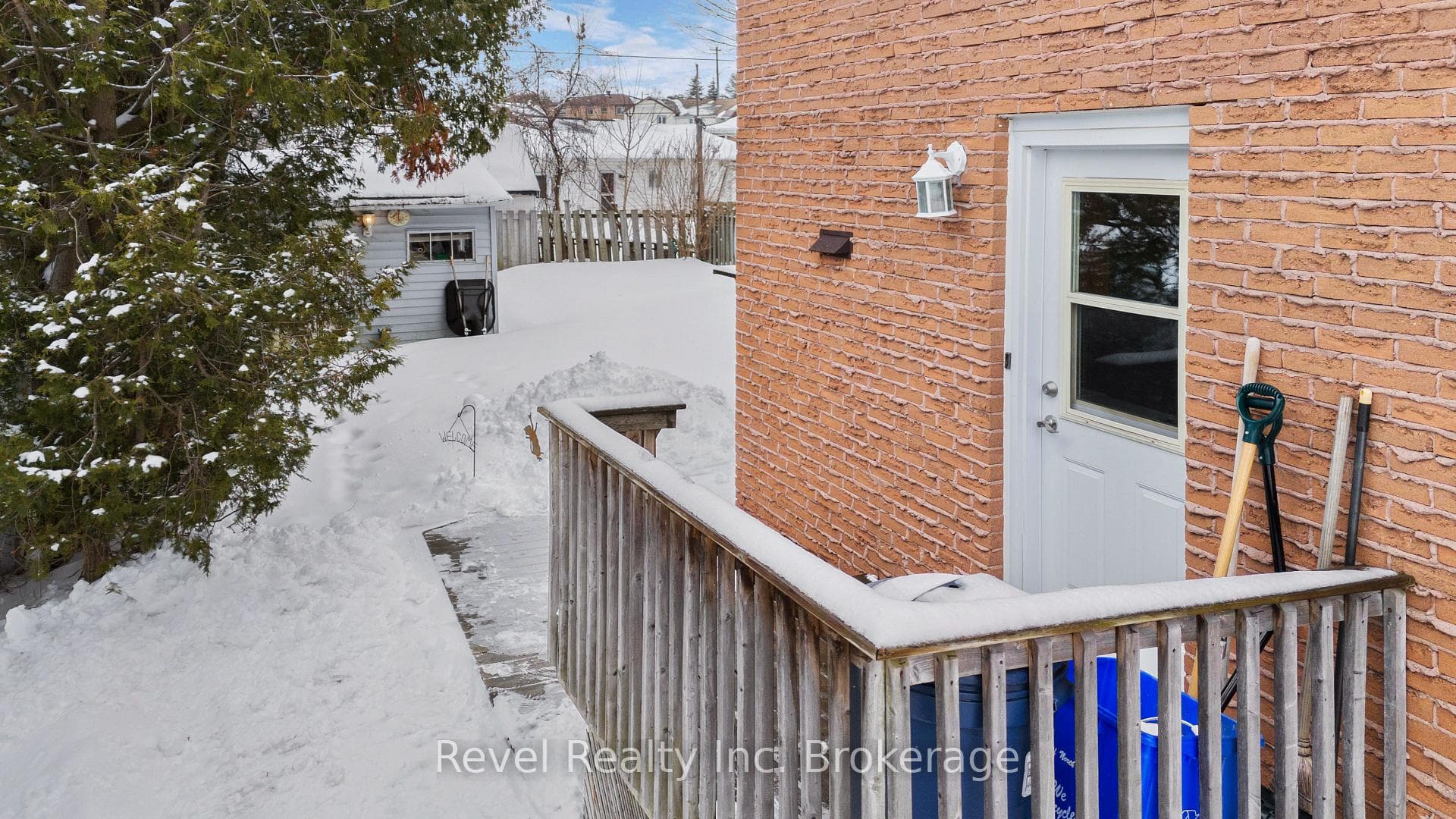 237 Park Avenue photo 3