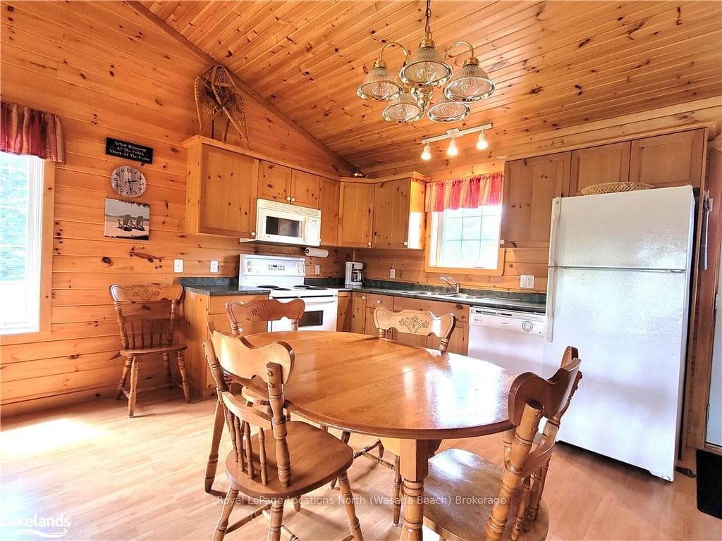 50 CABIN Crescent photo 9