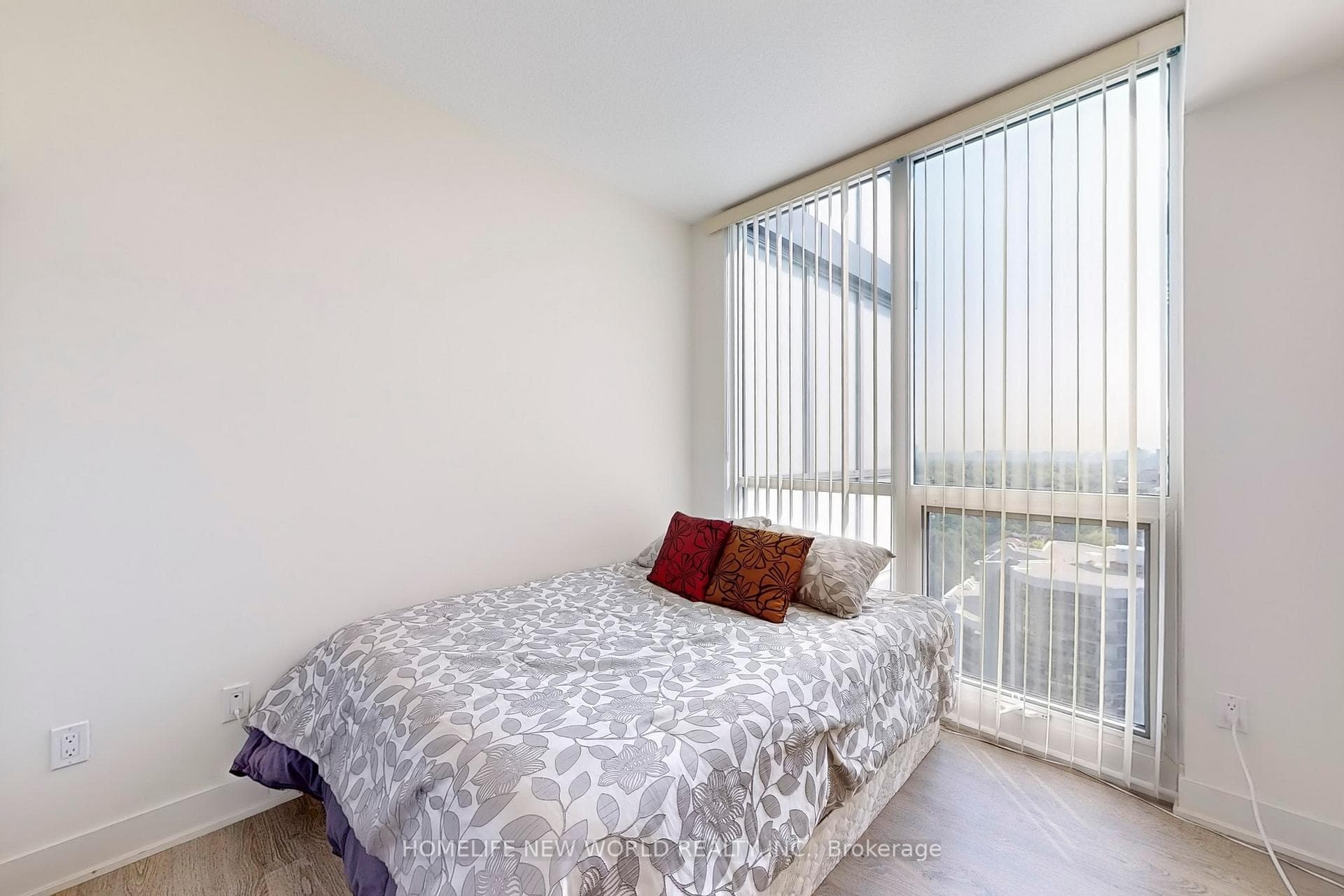 88 Sheppard Avenue Unit 2002 photo 21