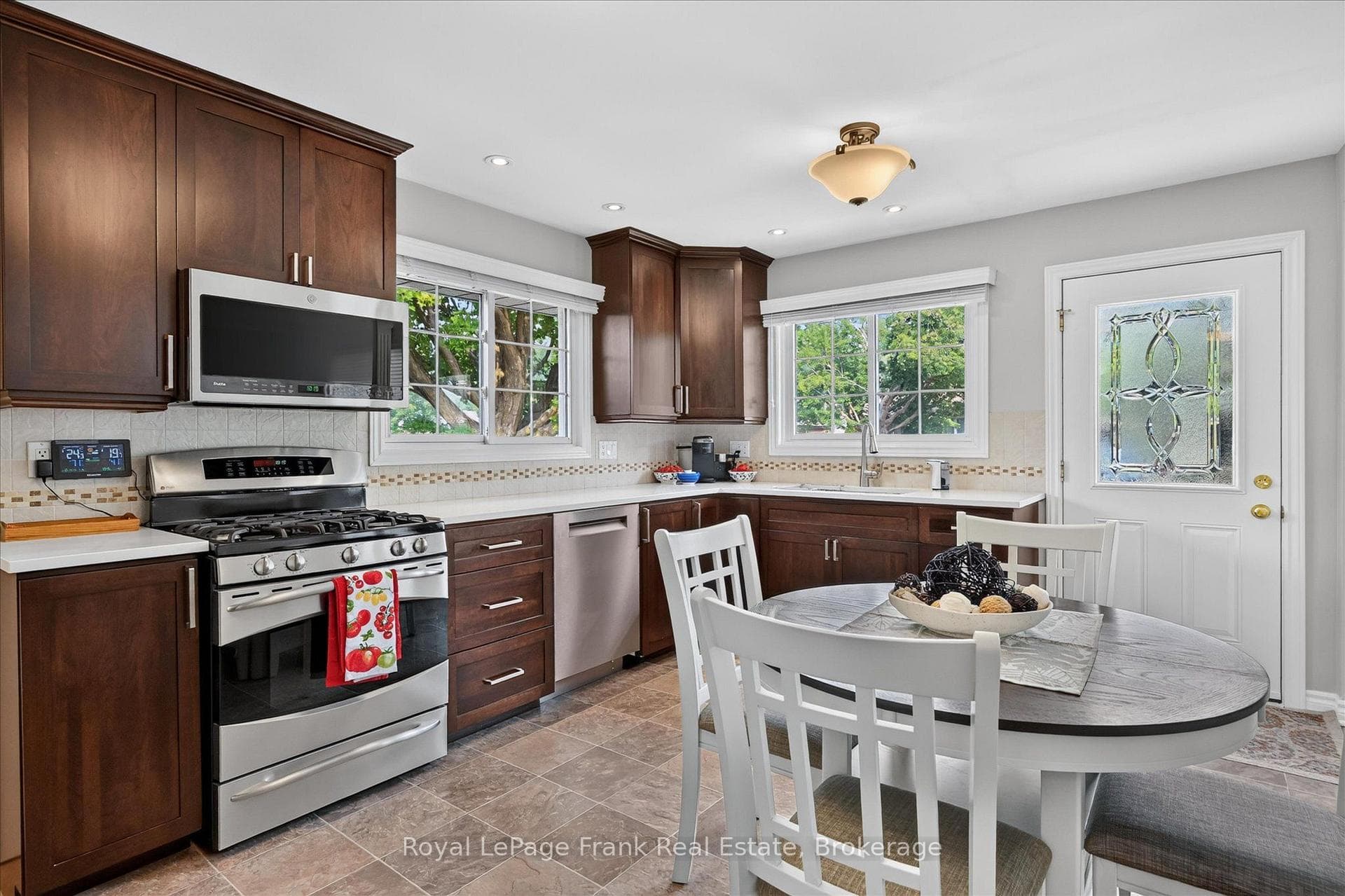 285 St Annes Crescent photo 10