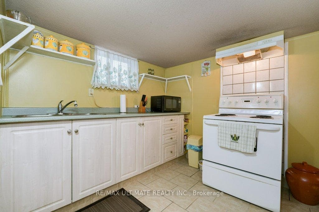 62 Schell Avenue photo 29