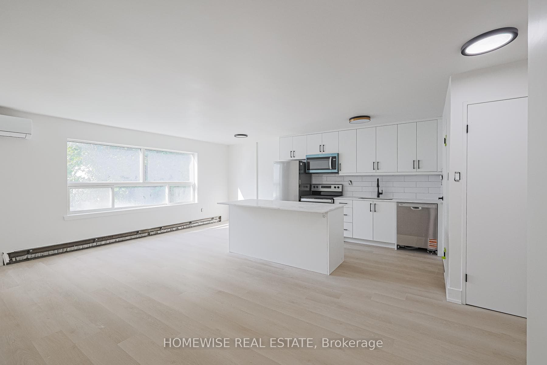81 Ontario Street Unit 17 photo 3