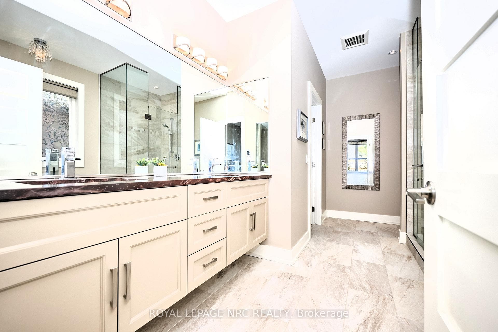 62 Rosewood Crescent photo 37