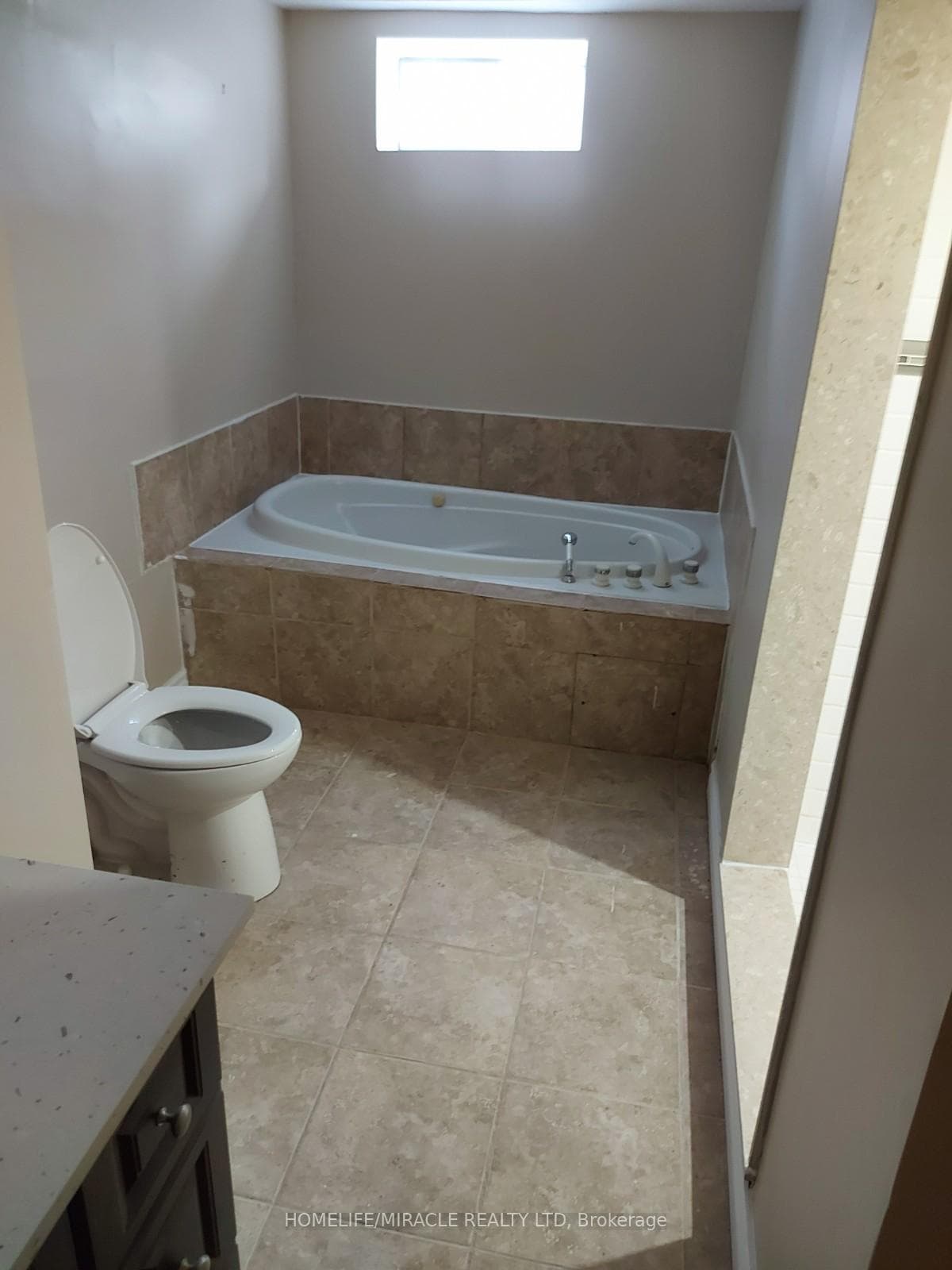 544 Gillmoss Road Unit Bsmt photo 14