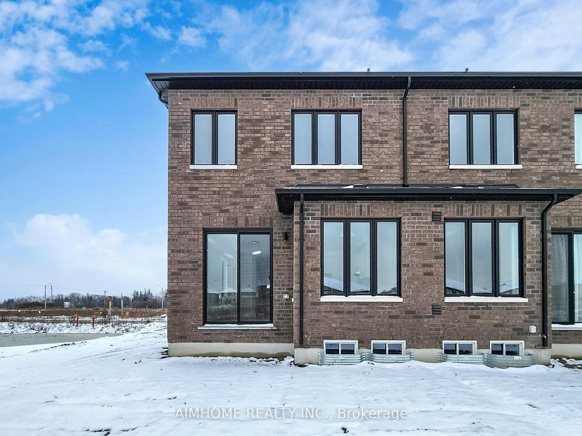 34 Kamper Avenue photo 16