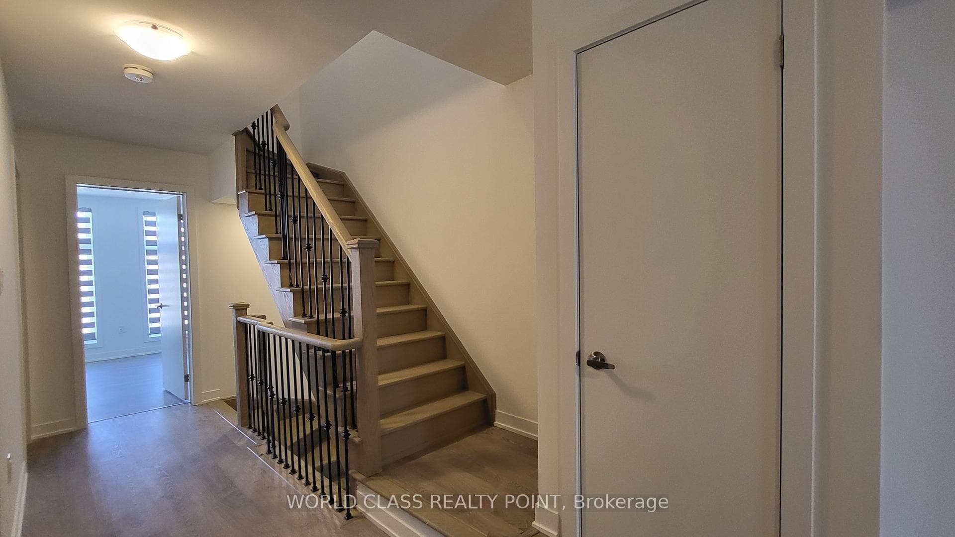 121 Green Gardens Boulevard photo 16