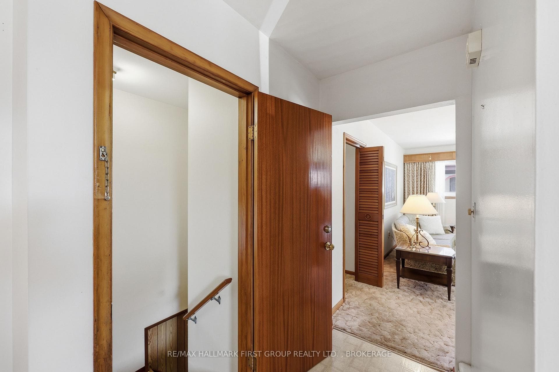 71 Morenz Crescent photo 16
