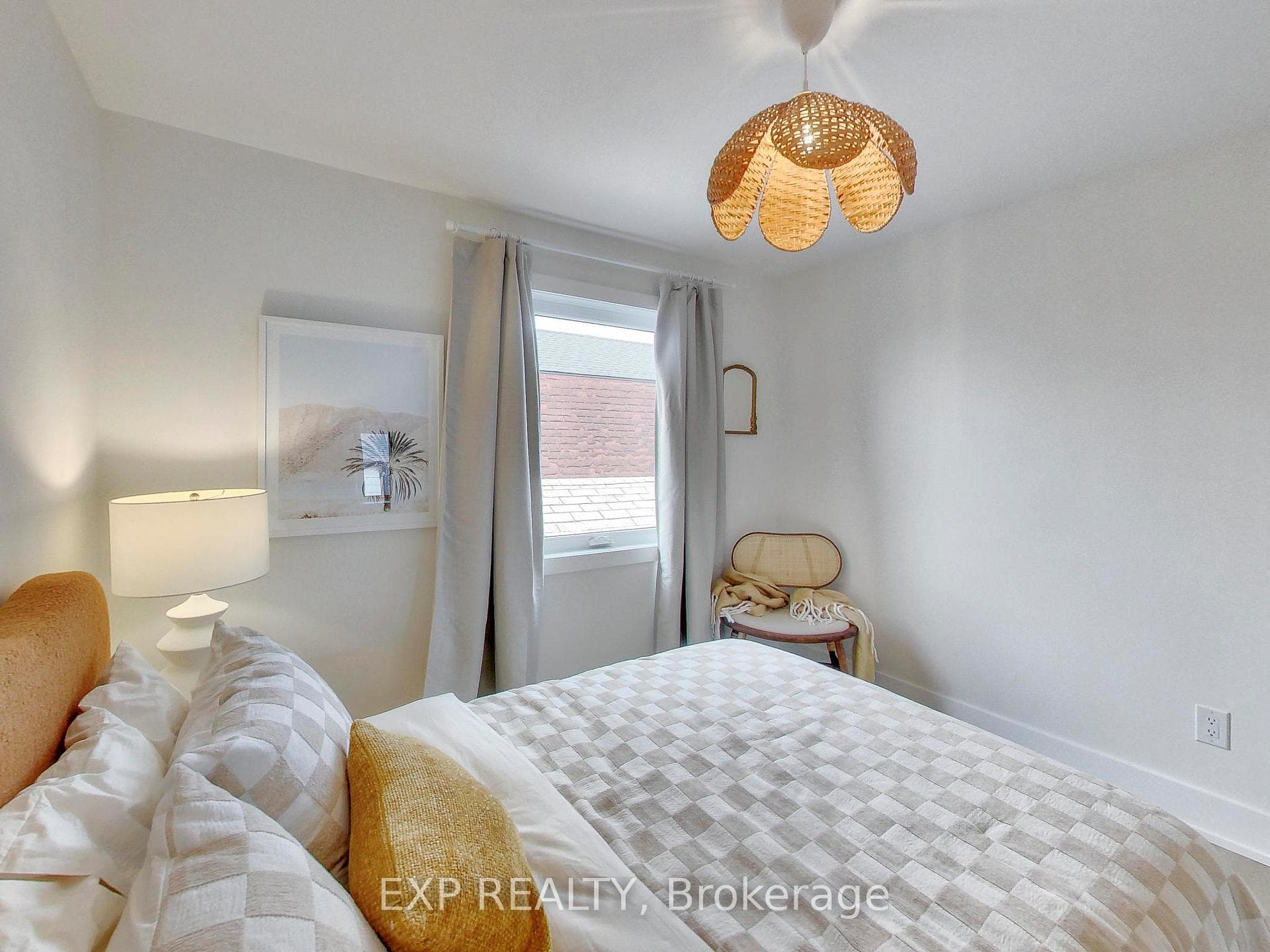 37 Gilbert Avenue photo 18