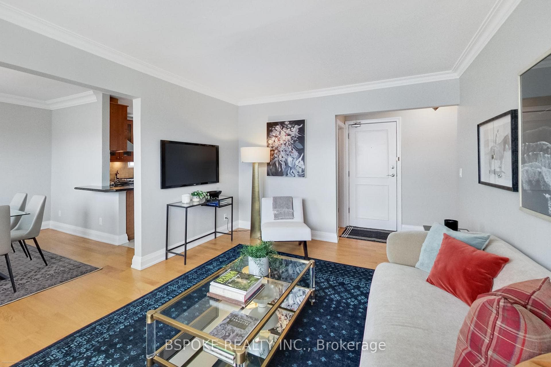 7 Warwick Avenue Unit 3 photo 4