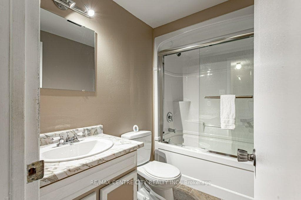 1330 Jalna Boulevard Unit 60 photo 18