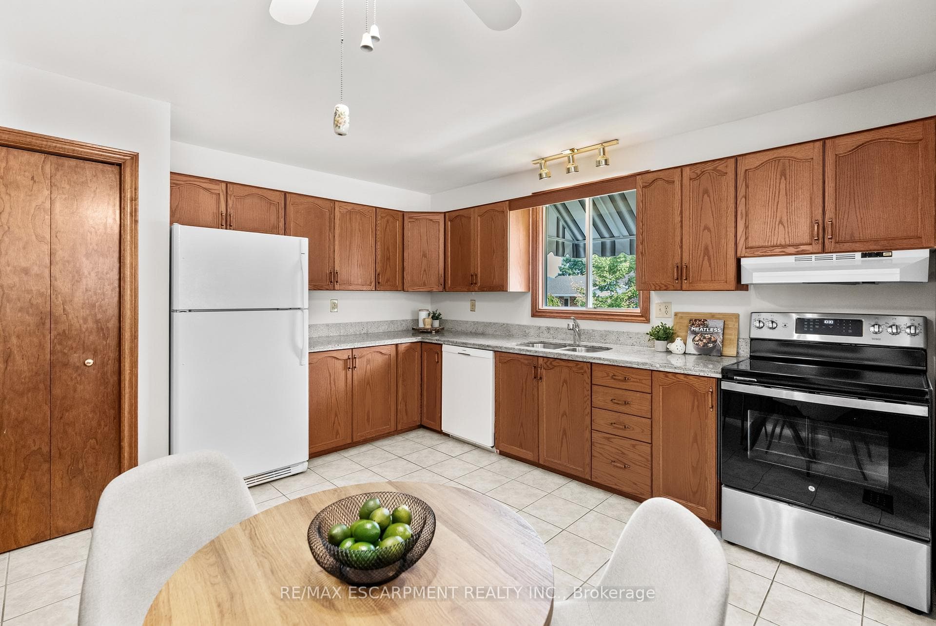 Large Kitchen