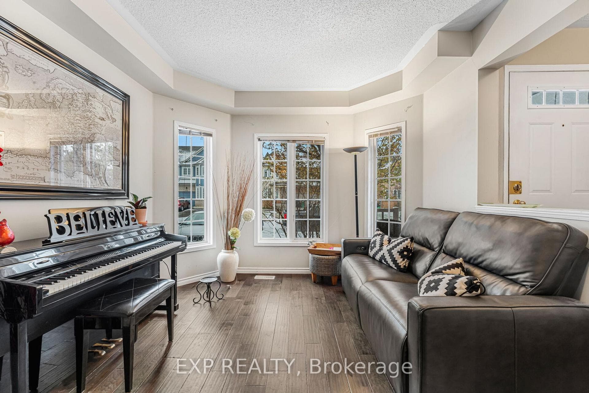 2407 Bankside Drive photo 5