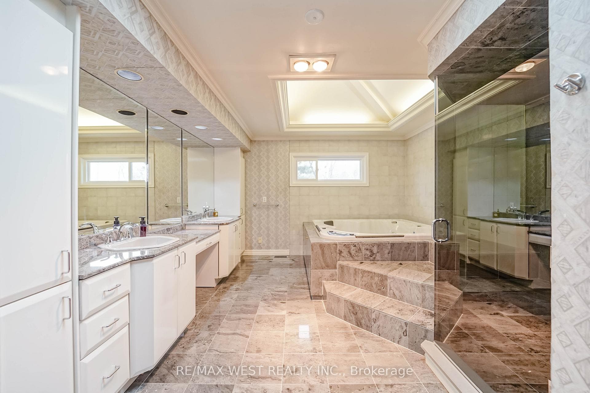 51 Bannatyne Drive photo 8