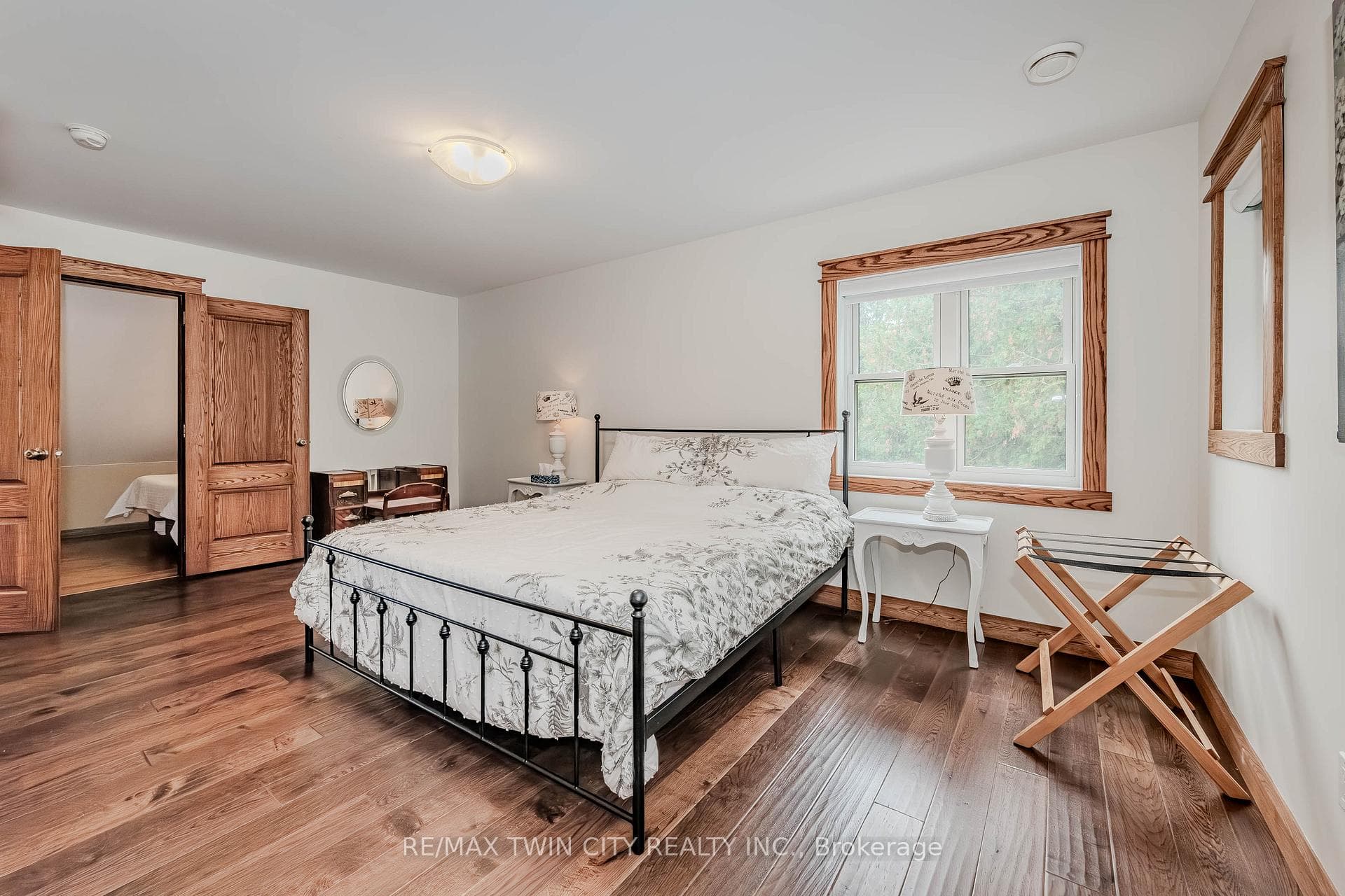 641 WATSON Road photo 13