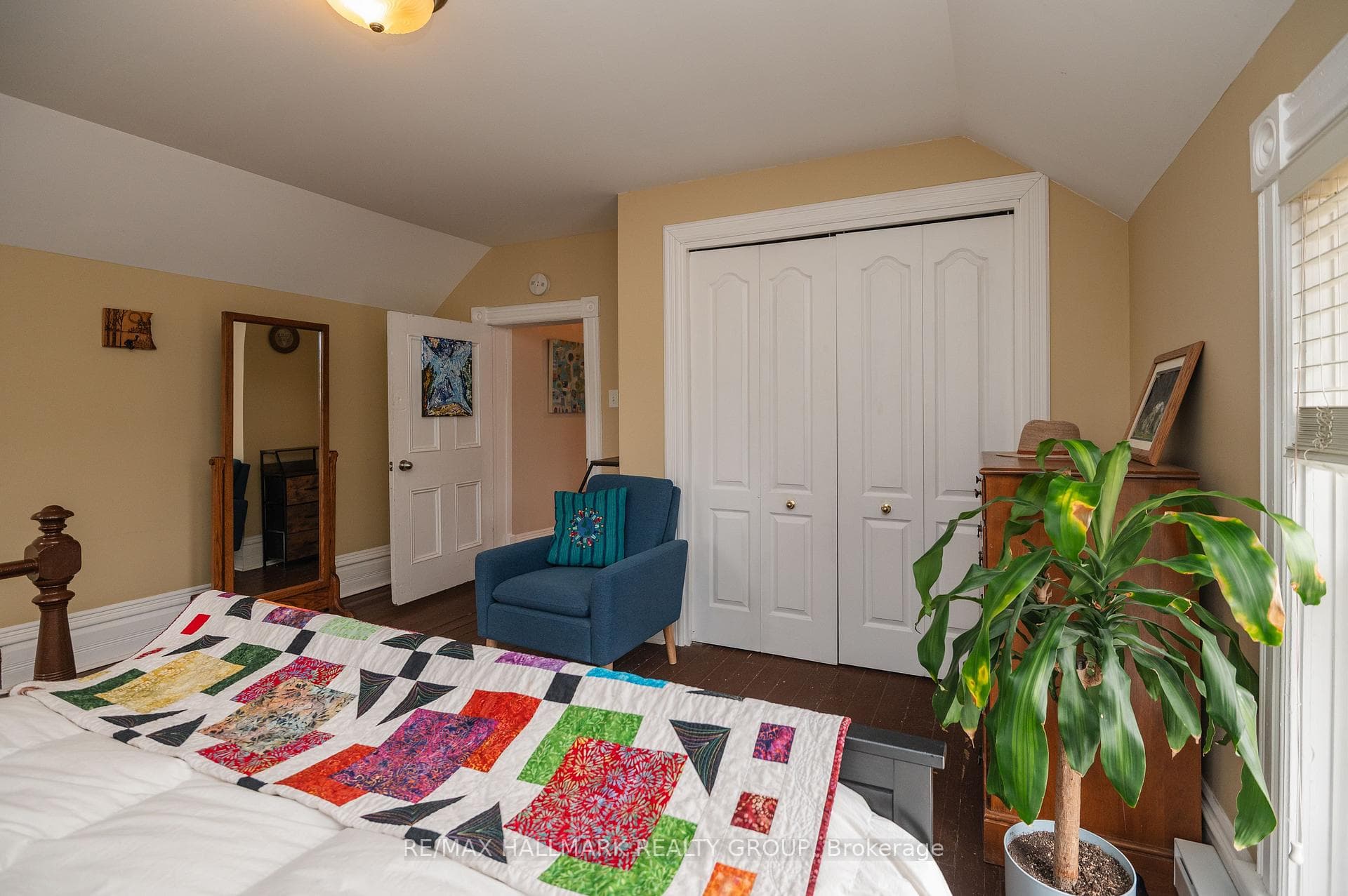 111 Bruce Street photo 26