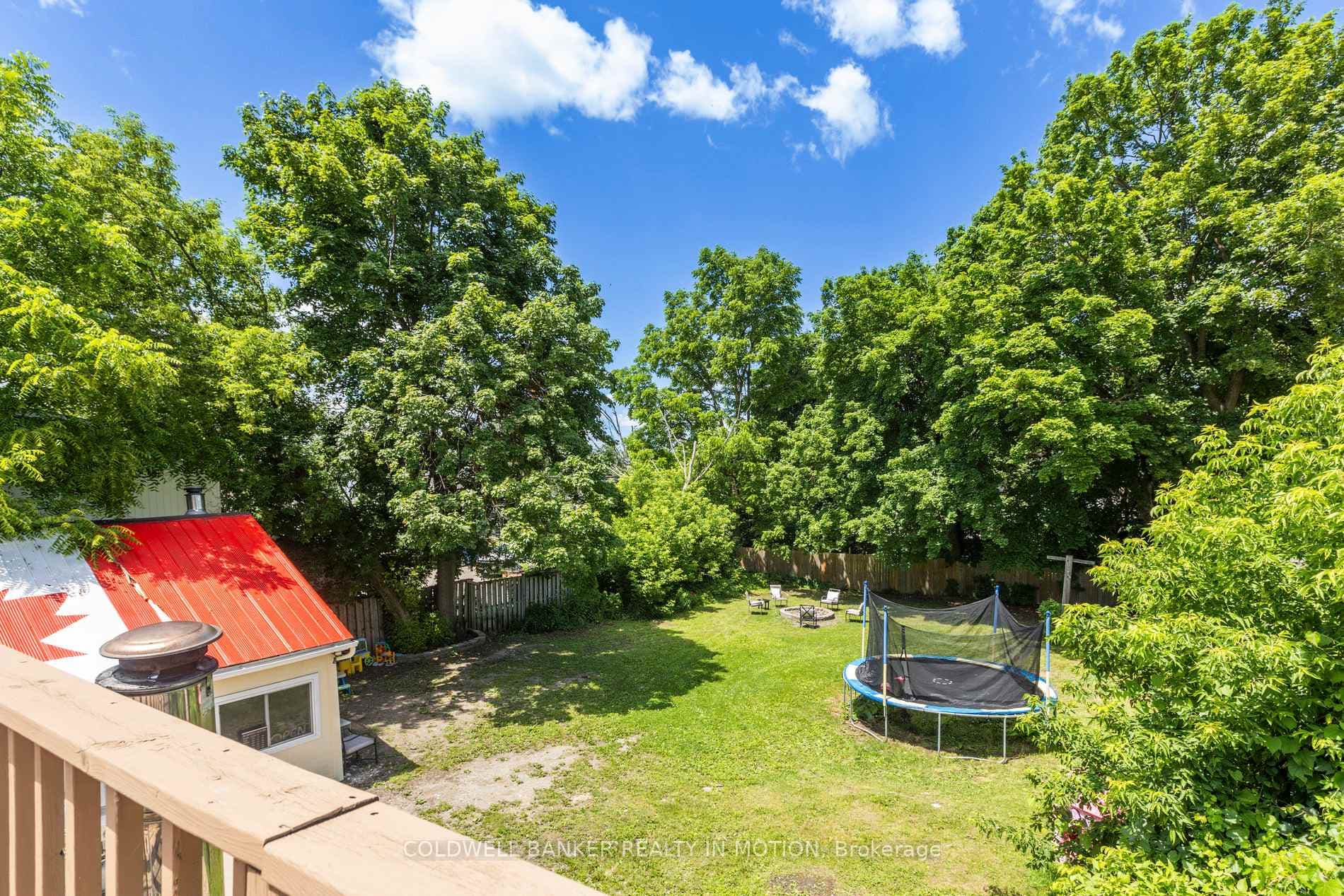 15 St Albans Drive photo 32
