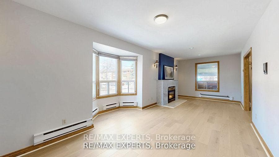 106 Kenwood Avenue Unit UPPER photo 7