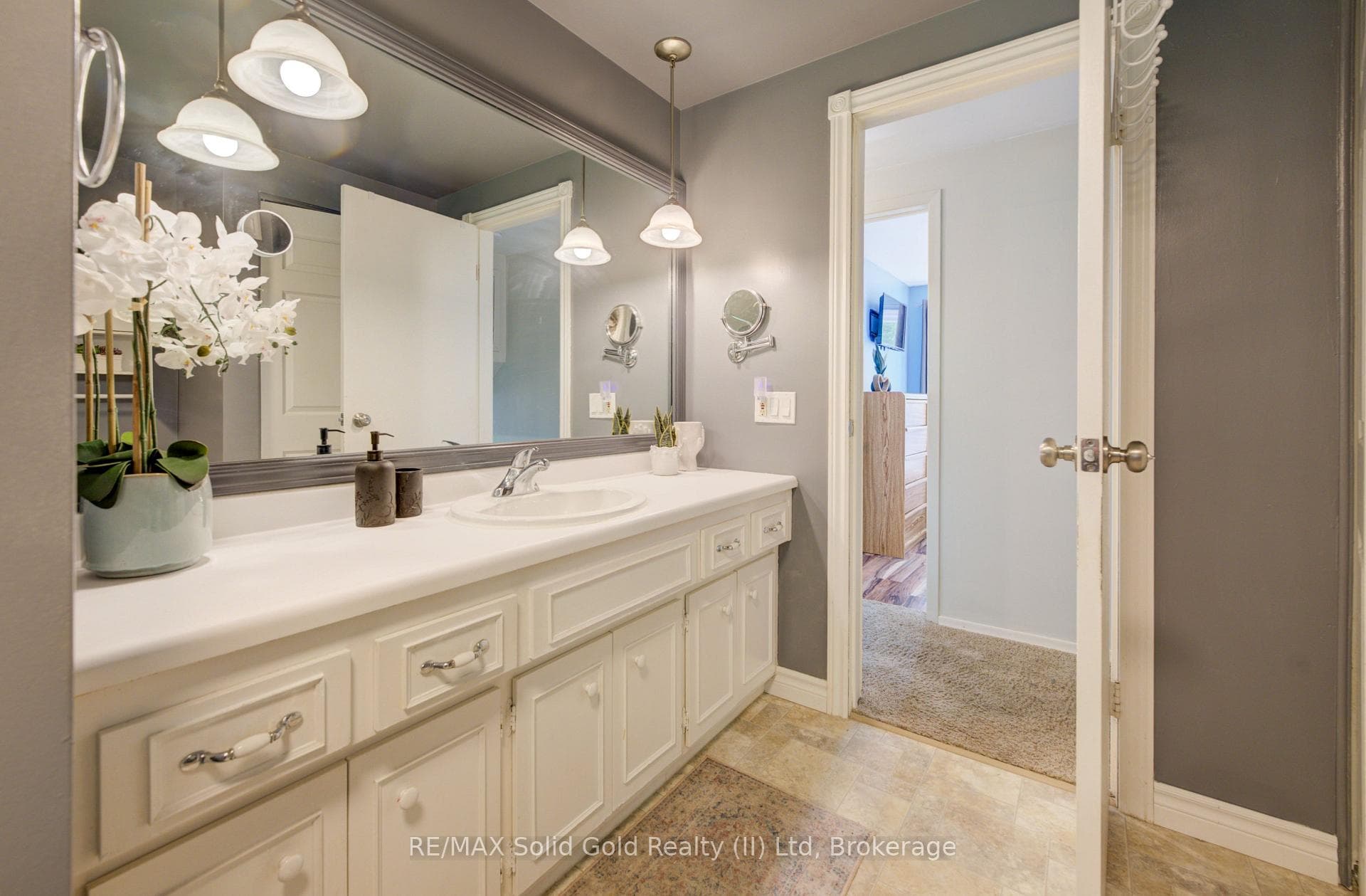 398 Boyne Avenue photo 29