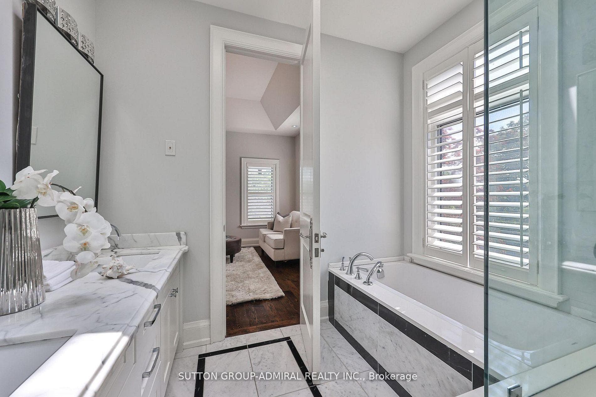 137 Florence Avenue photo 26