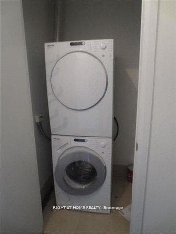 80 John Street Unit 1710 photo 9
