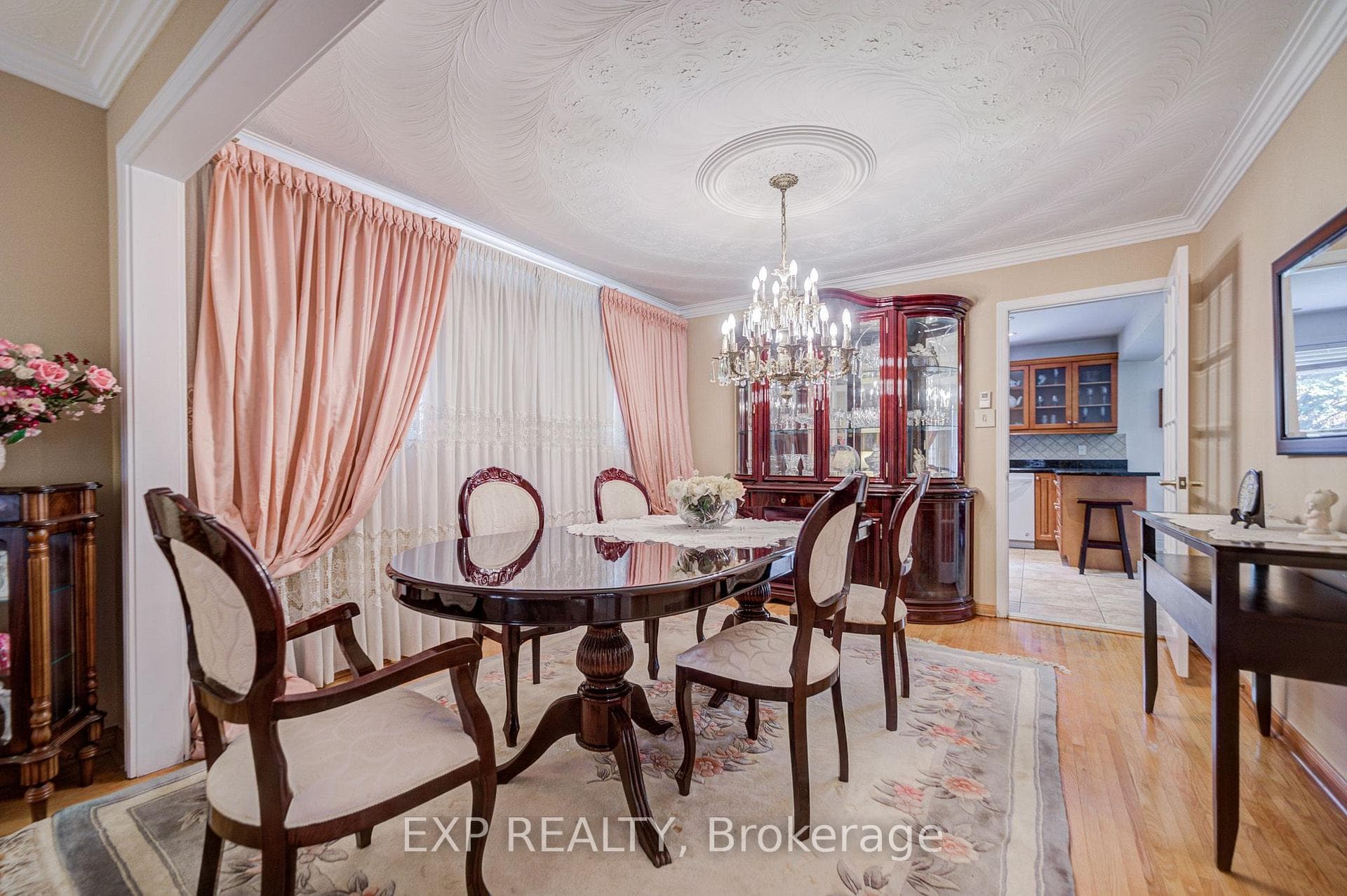 46 Eden Avenue photo 15