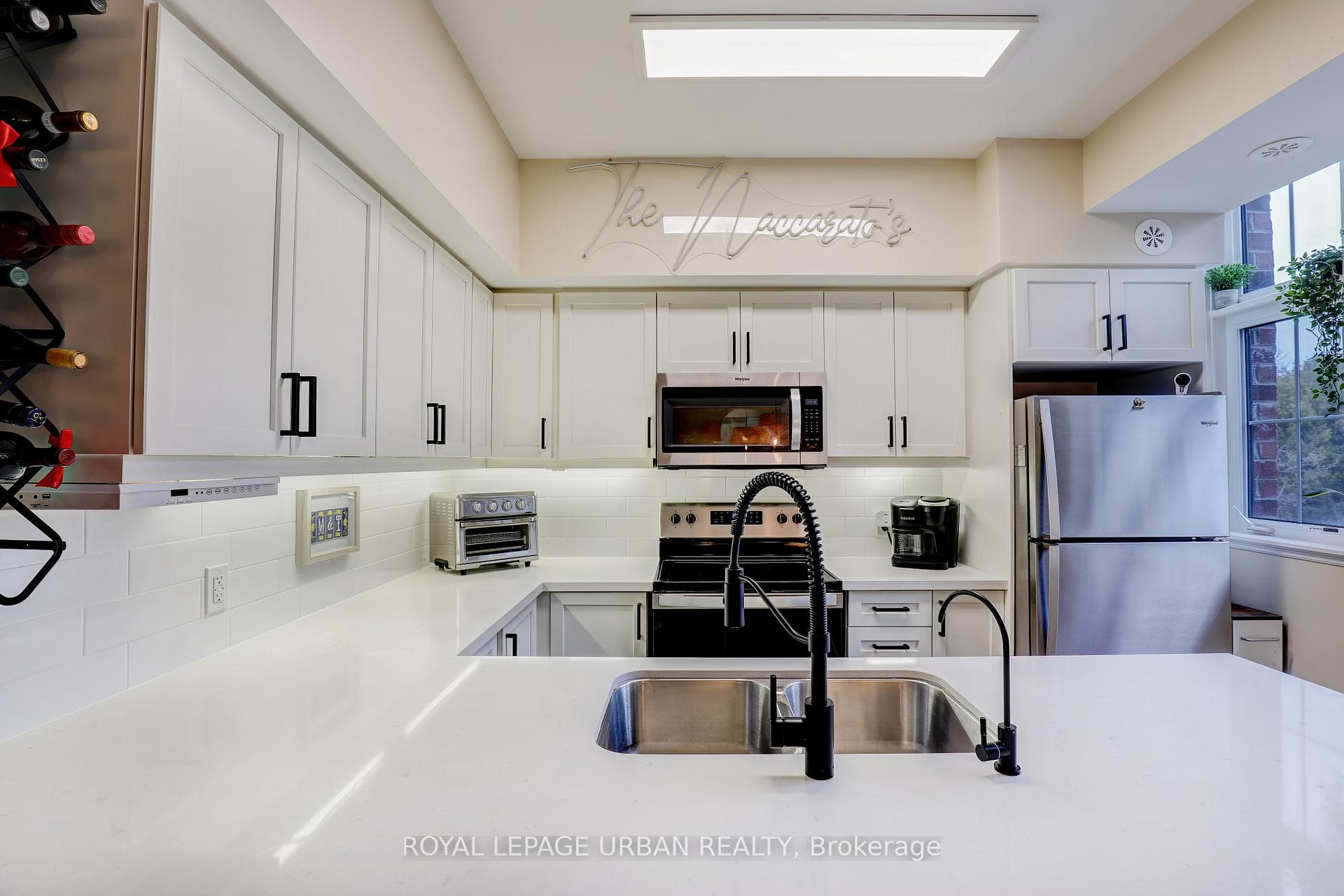 2 Linsmore Place Unit 306 photo 8