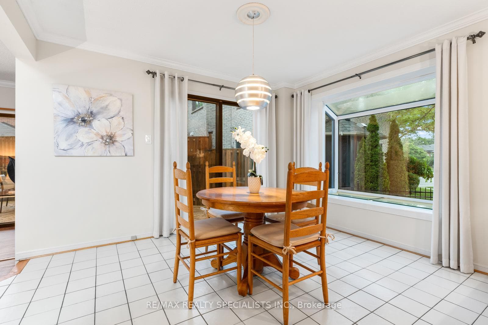 3251 Trelawny Circle photo 13